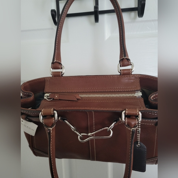 NWT Coach Hampton Leather Satchel -very small mark on front of bag pic 12 - Picture 14 of 16